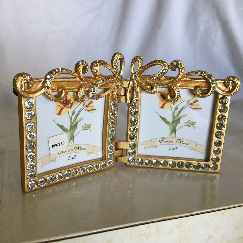 Ashleigh Manor double picture frame. Pewter. NIB.